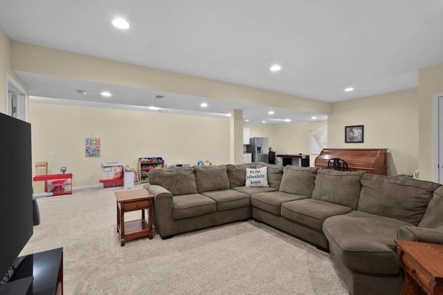 100 Farwell Drive, Cottage Grove, WI 53527