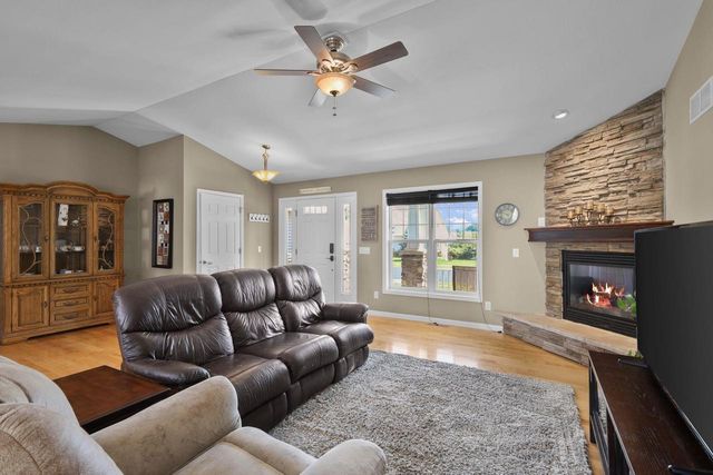 100 Farwell Drive, Cottage Grove, WI 53527