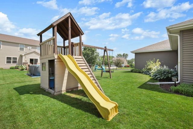 100 Farwell Drive, Cottage Grove, WI 53527