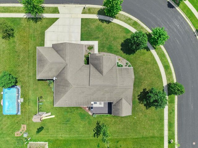 100 Farwell Drive, Cottage Grove, WI 53527