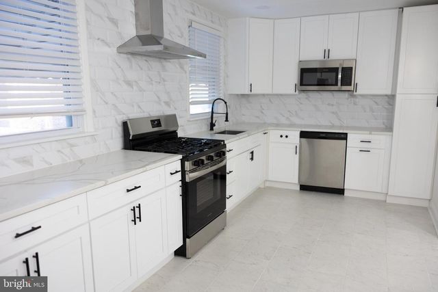 3286 CROMWELL RD, Philadelphia, PA 19114