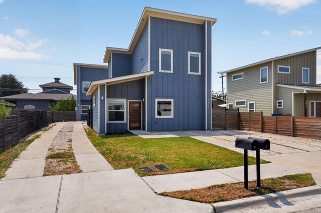 6303 Santos ST A, Austin, TX 78741