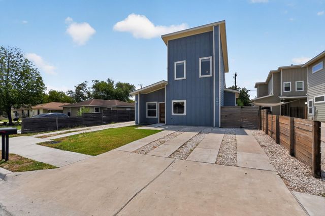 6303 Santos ST A, Austin, TX 78741
