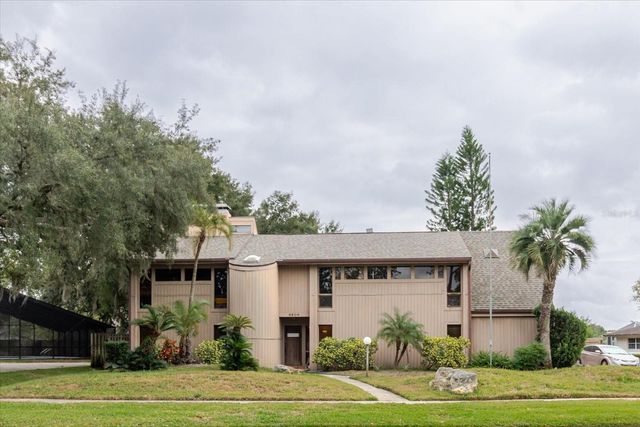 4404 OLD ORCHARD DRIVE, Tampa, FL 33618