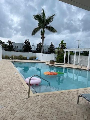 4725 LEGACY PARK DRIVE, Tampa, FL 33611