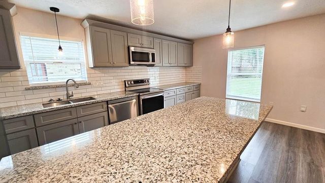 9327 Leader Street, Houston, TX 77036