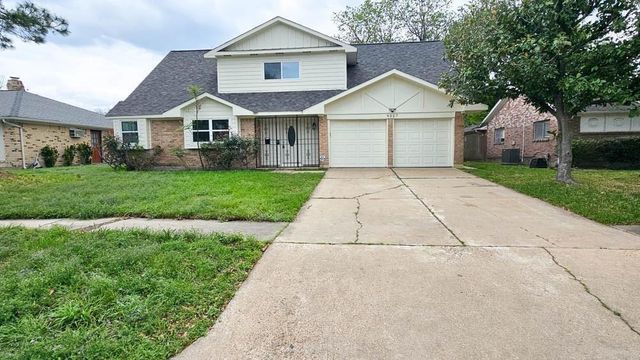 9327 Leader Street, Houston, TX 77036