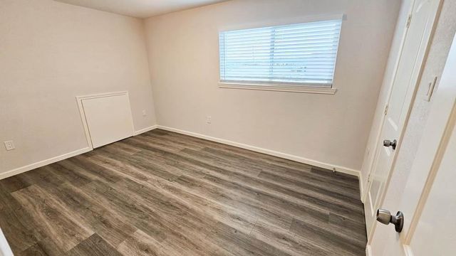 9327 Leader Street, Houston, TX 77036