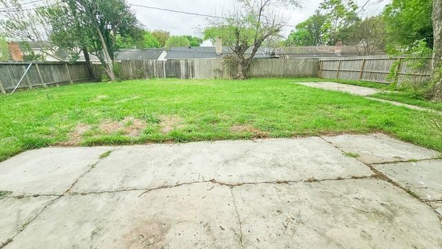 9327 Leader Street, Houston, TX 77036