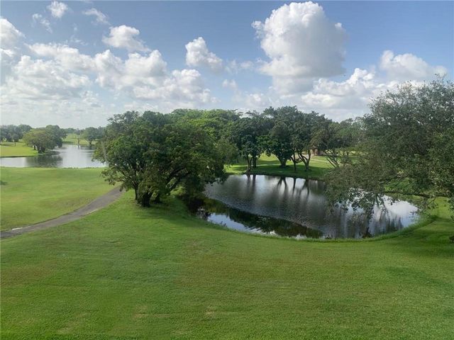 13250 SW 4th Court 318G, Pembroke Pines, FL 33027