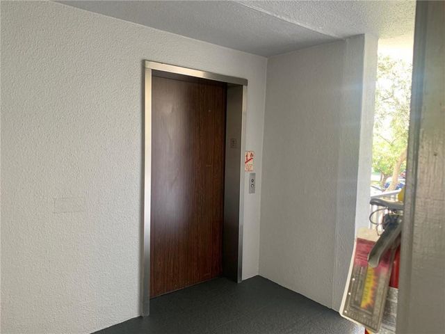 13250 SW 4th Court 318G, Pembroke Pines, FL 33027