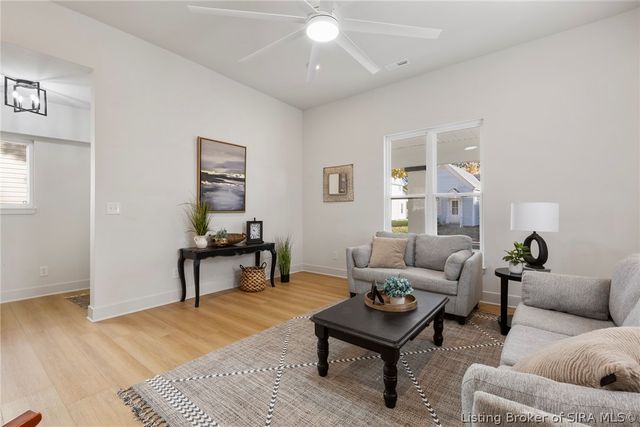 1935 Center, New Albany, IN 47150