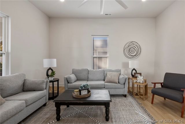 1935 Center, New Albany, IN 47150