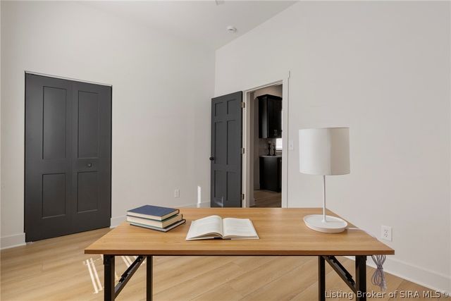 1935 Center, New Albany, IN 47150