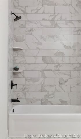 1935 Center, New Albany, IN 47150