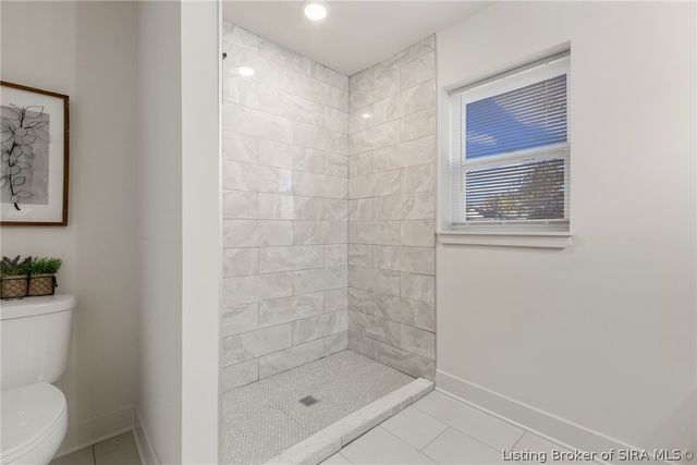 1935 Center, New Albany, IN 47150