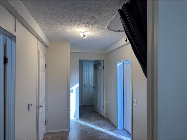 608 Clear Lake Unit B Road A, Highlands, TX 77562