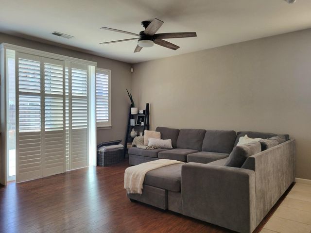 1607 Three Rivers Dr, Marysville, CA 95901