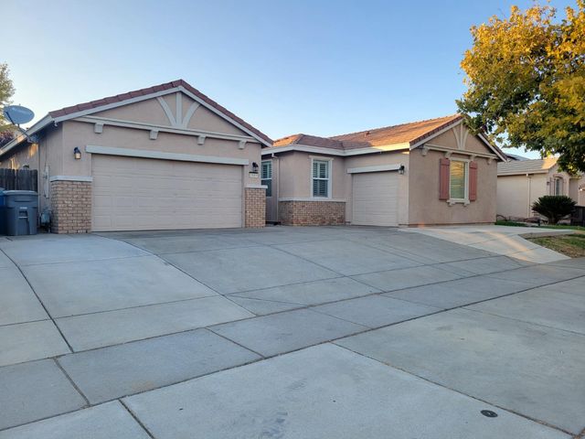 1607 Three Rivers Dr, Marysville, CA 95901