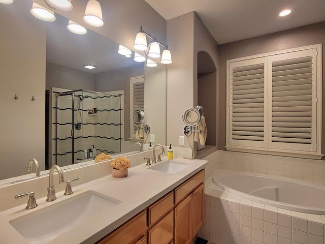 1607 Three Rivers Dr, Marysville, CA 95901