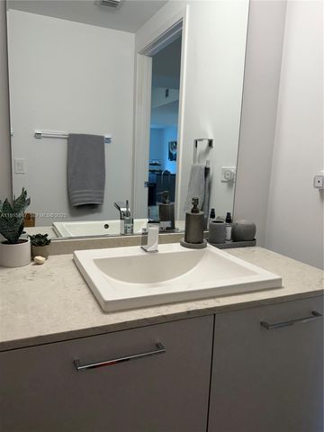 1010 Brickell Ave 2302, Miami, FL 33131