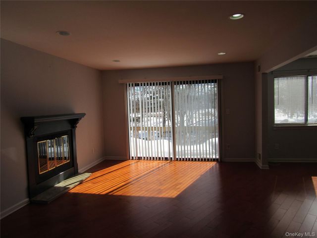 302 Town Hill Road 302, Nanuet, NY 10954