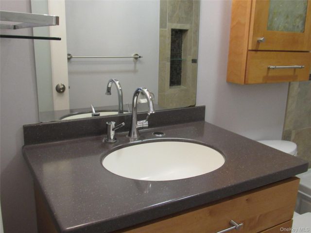 302 Town Hill Road 302, Nanuet, NY 10954