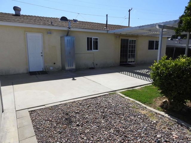 1069 Woodhaven Drive, Spring Valley, CA 91977