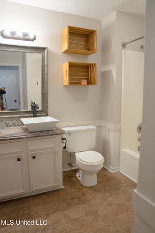 106 Shadow Hill Drive, Madison, MS 39110