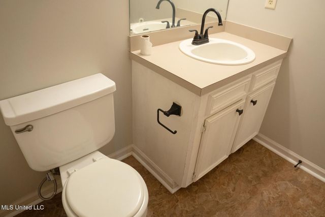 106 Shadow Hill Drive, Madison, MS 39110