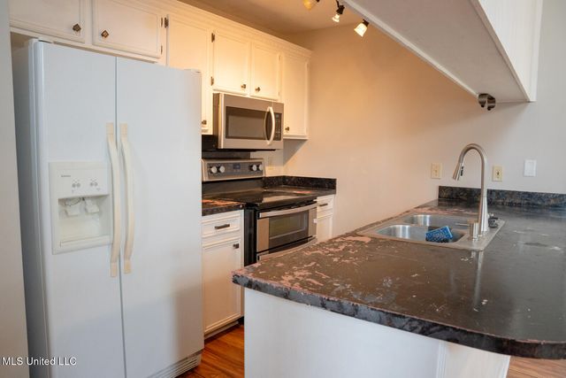 106 Shadow Hill Drive, Madison, MS 39110