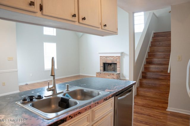 106 Shadow Hill Drive, Madison, MS 39110