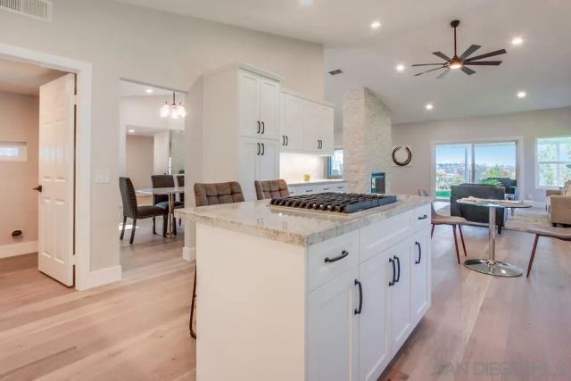 2334 Kimberly Ct, Carlsbad, CA 92008