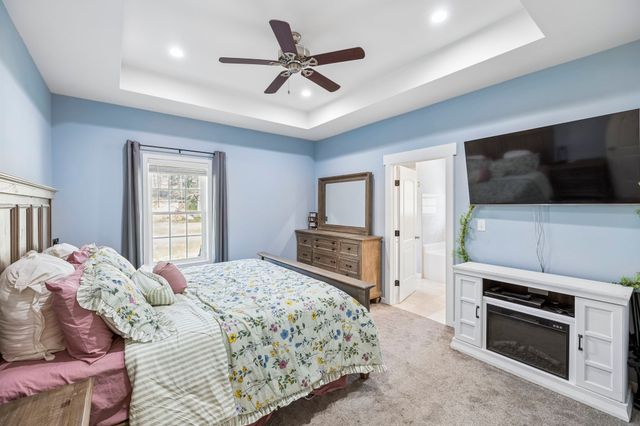 702 Forrest Dr, Tullahoma, TN 37388