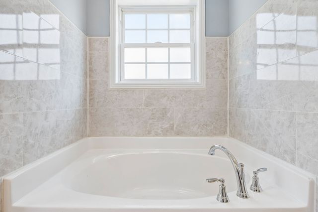 702 Forrest Dr, Tullahoma, TN 37388