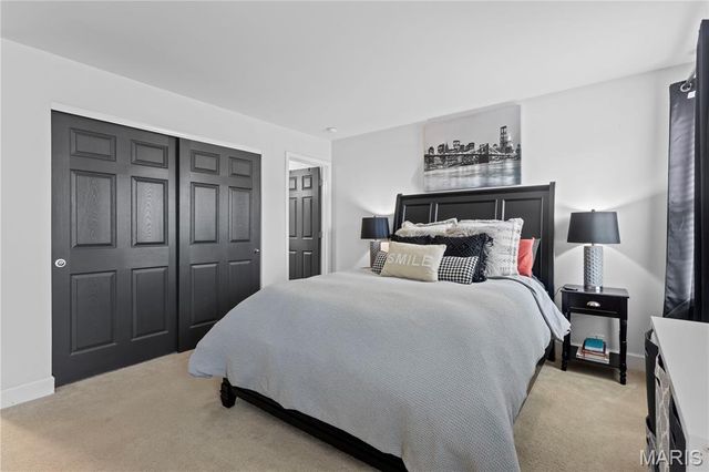 12075 Autumn Lakes Drive, Maryland Heights, MO 63043