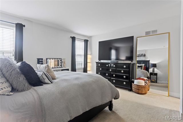 12075 Autumn Lakes Drive, Maryland Heights, MO 63043