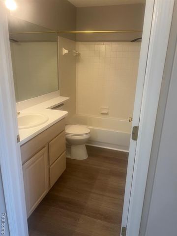 37378 Amhurst Drive, Westland, MI 48185