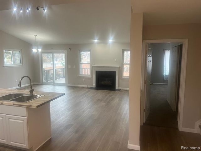 37378 Amhurst Drive, Westland, MI 48185