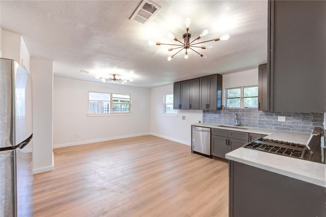 4914 Pershing Street, Houston, TX 77033