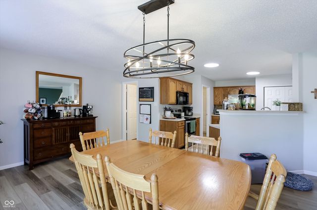 1304 Ellington Drive, Shelbyville, IN 46176