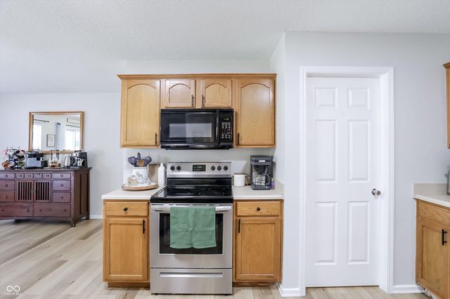 1304 Ellington Drive, Shelbyville, IN 46176