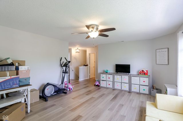 1304 Ellington Drive, Shelbyville, IN 46176