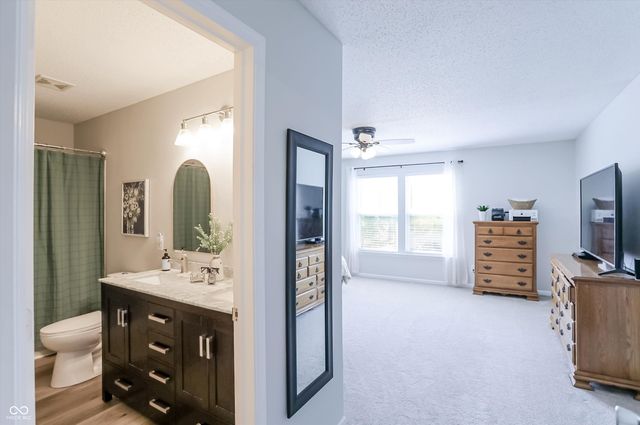 1304 Ellington Drive, Shelbyville, IN 46176