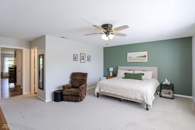 1304 Ellington Drive, Shelbyville, IN 46176