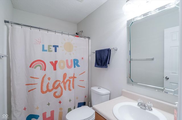 1304 Ellington Drive, Shelbyville, IN 46176