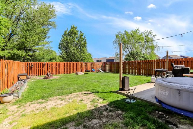1304 Ellington Drive, Shelbyville, IN 46176