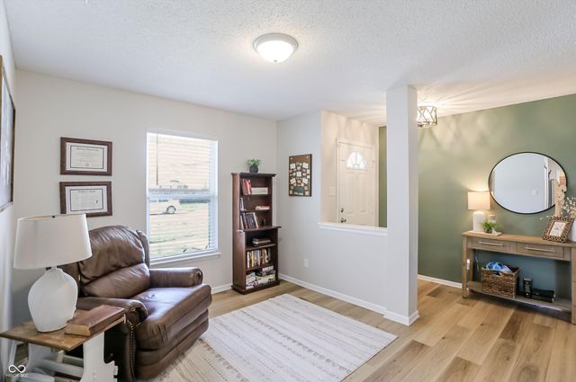 1304 Ellington Drive, Shelbyville, IN 46176
