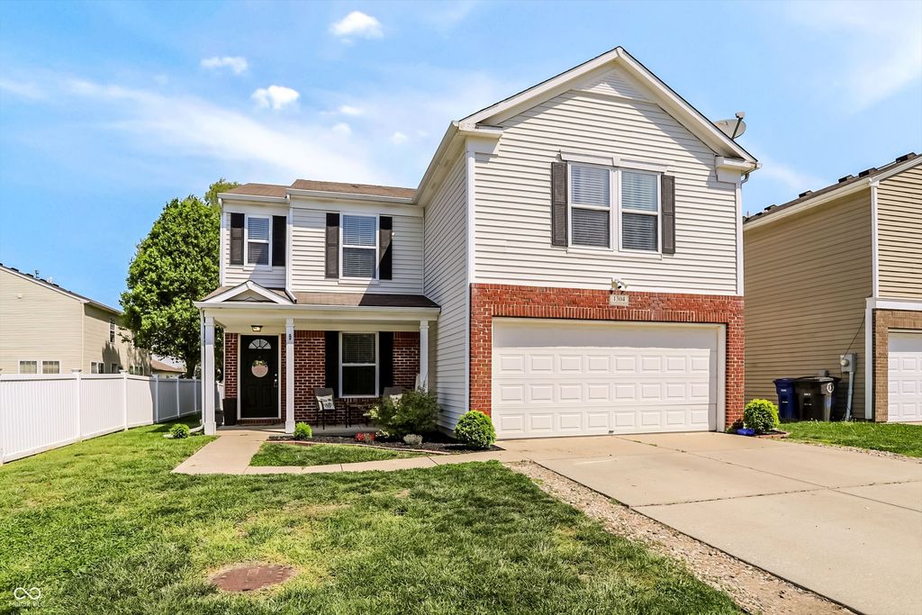 1304 Ellington Drive, Shelbyville, IN 46176