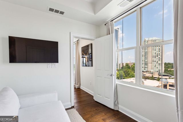 2881 Peachtree Road NE 1005, Atlanta, GA 30305